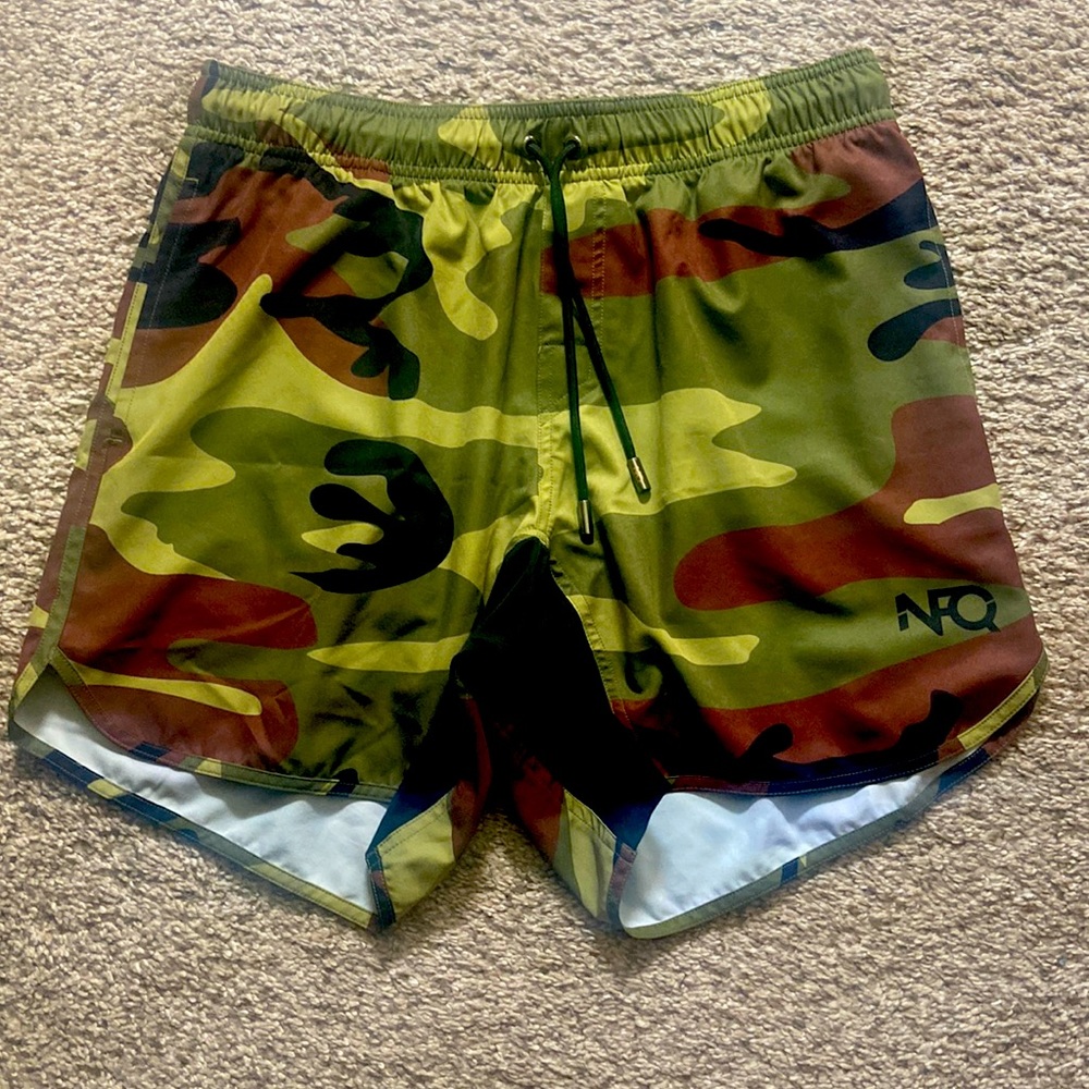 Men’s swim trunks